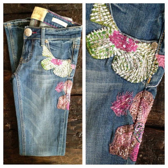 REROCK Straight Jeans, Pink Flower Detail