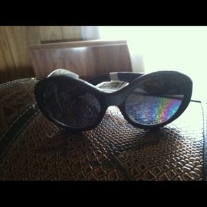 💯% Black Prada sunnies!!