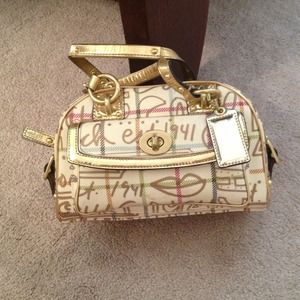 FLASH SALE💜 100% authentic coach purse