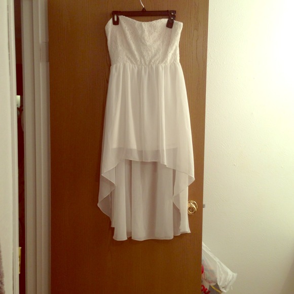 White hi low dress