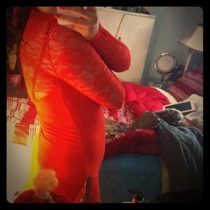 H orangee dress