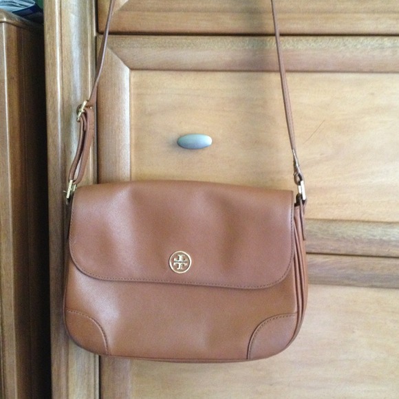 🚨SOLD🚨 Brown tory burch robinson cross body bag