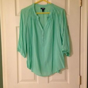 🚫🚫SOLD🚫🚫 old navy mint blouse/tunic