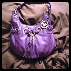 NEW MICHAEL Michael Kors Grommet Shoulder Tote