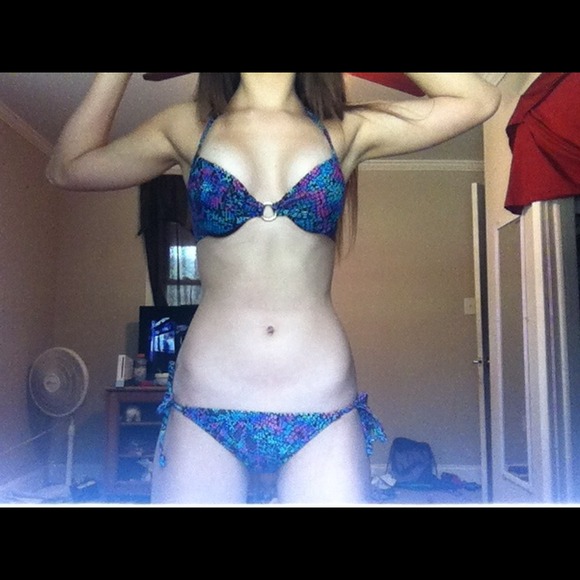 😘Bikini by Smart & Sexy 😘 - Picture 2 of 4