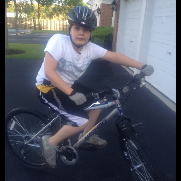 Meet your Seller! - Picture 4 of 4