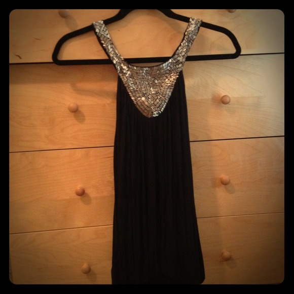 SOLD in bundle💢💢💢Black embellished BEBE top