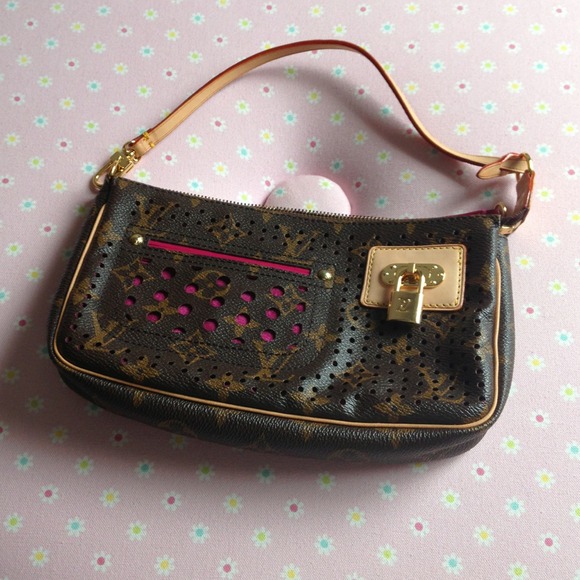 Louis Vuitton Perforation Monogram Pochette