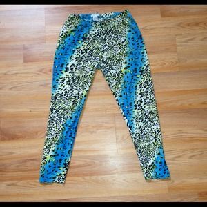 Animal print leggings