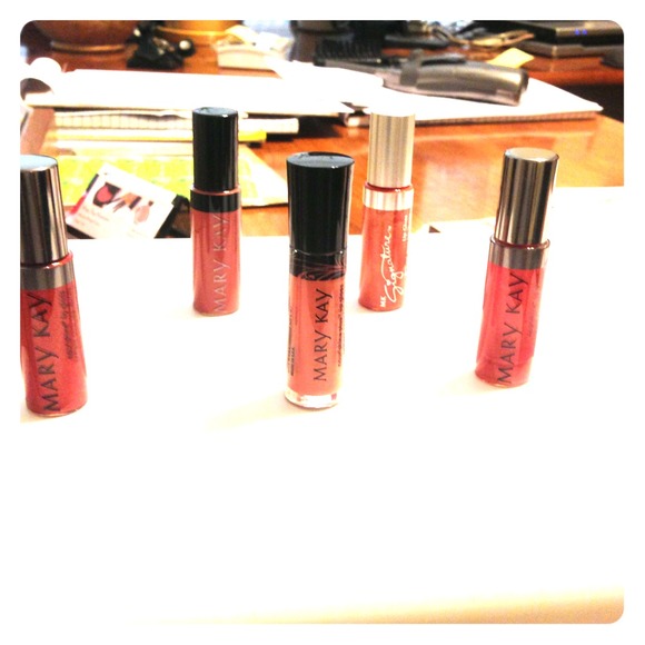 Mary Kay Lipgloss Varieties
