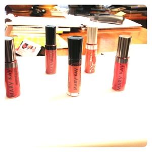 Mary Kay Lipgloss Varieties