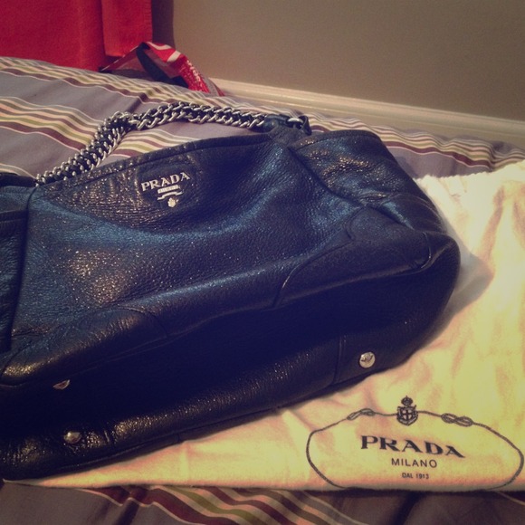 🎈SOLD 🎈Black prada bag