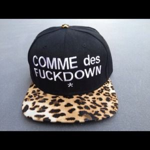 Strap back hat and toms botas bundle