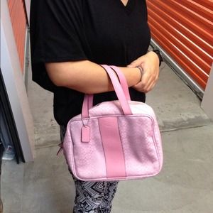 ♥ 💯% Authentic Coach Cosmetic Bag