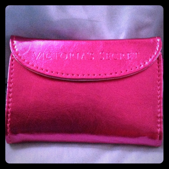 NWT Victoria's Secret pink wallet never used