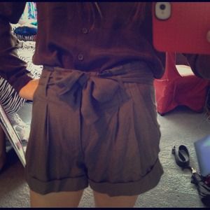 Sparkle and Fade high waist bow shorts