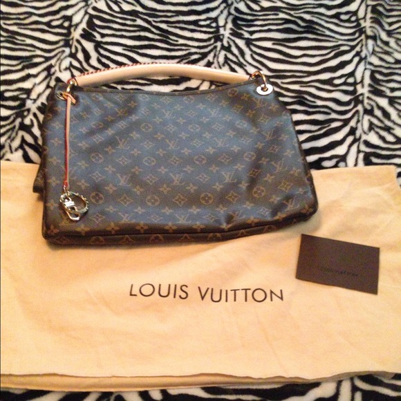 Louis Vuitton Artsy