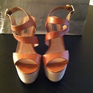REDUCED New this season STEVE MADDEN wedges!