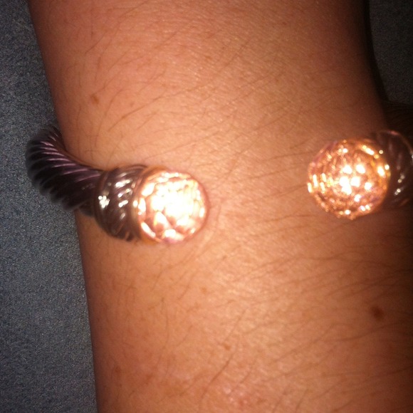 Sold - Picture 3 of 4