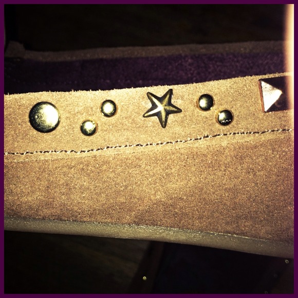 Adorable Moccasins! - Picture 3 of 3