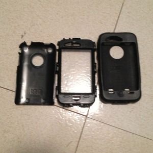 Otter box case 3s