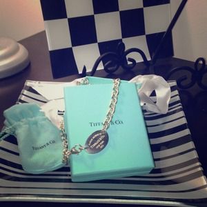 Price REDUCED-"return to Tiffany" necklace