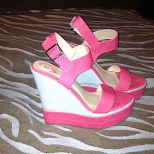 Wedge sandals