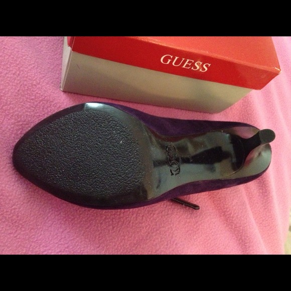 Guess Mary Jane Heels - Picture 3 of 3