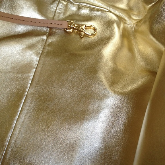 ❌SOLD❌Authentic Gold Michael Kors satchel! - Picture 3 of 4