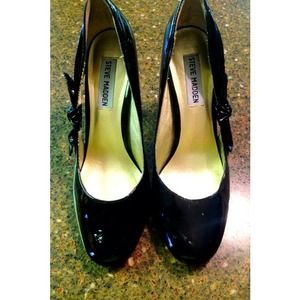 Steve Madden leather high heels!