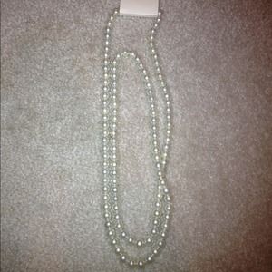 Long forever 21 pearl necklace