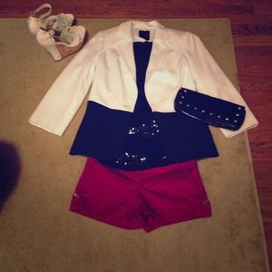 Magenta button tab cuff shorts