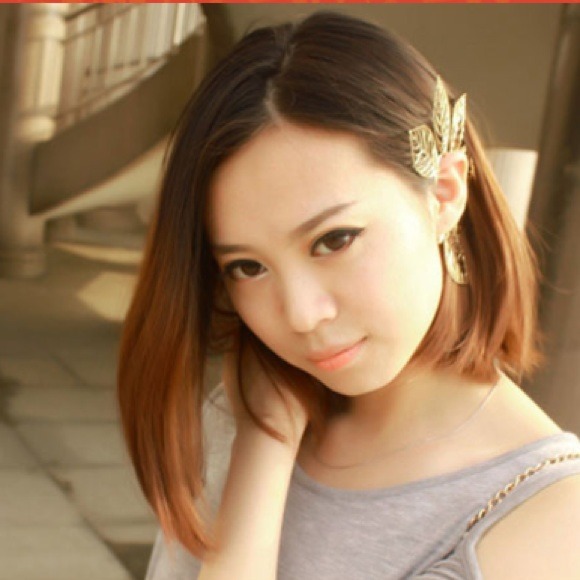 (SOLD)Leaf Non Pierced Hook Ear Cuff Earring