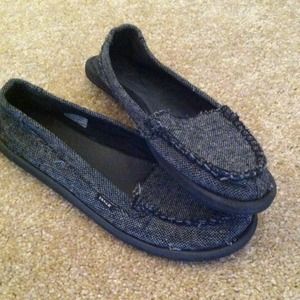 Sanuk beach sliders size 7