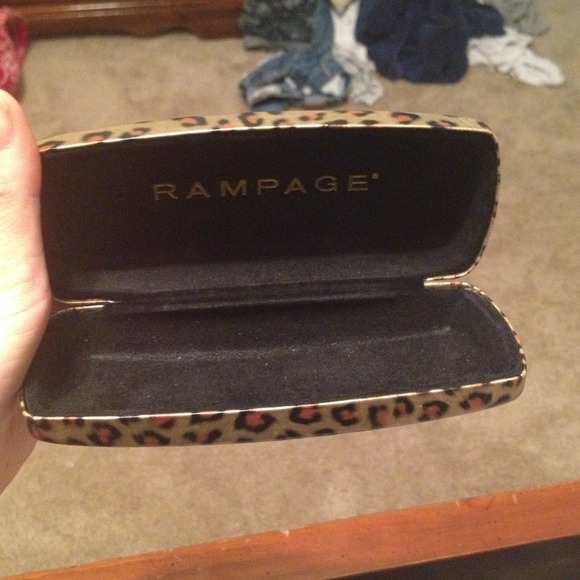 Glasses case - Picture 2 of 3