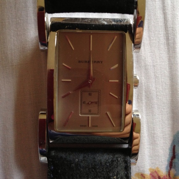 ✨Traded✨Authentic Burberry Watch. - Picture 2 of 4