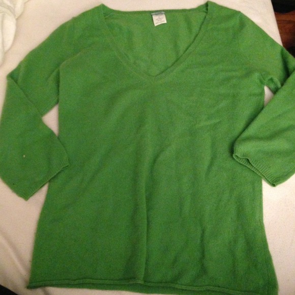 Green cashmere j crew sweater S v neck