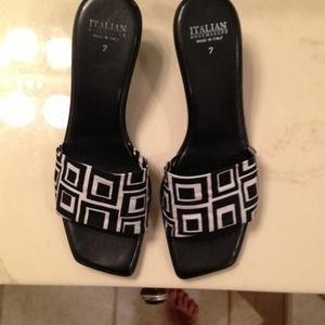 Black and white low heels. Italian Shoemakers