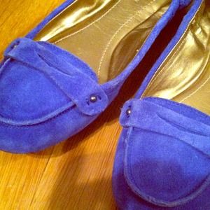 BUNDLE BCBG Flats, Blouse, and Converse Tennies!