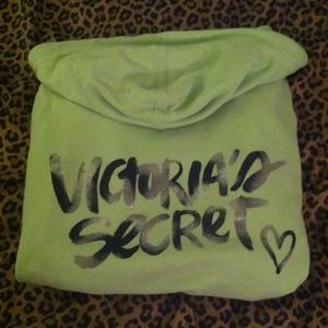 zip up hoodie