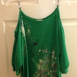 Green Cold Shoulder Shirt w/ ruched bottom sides
