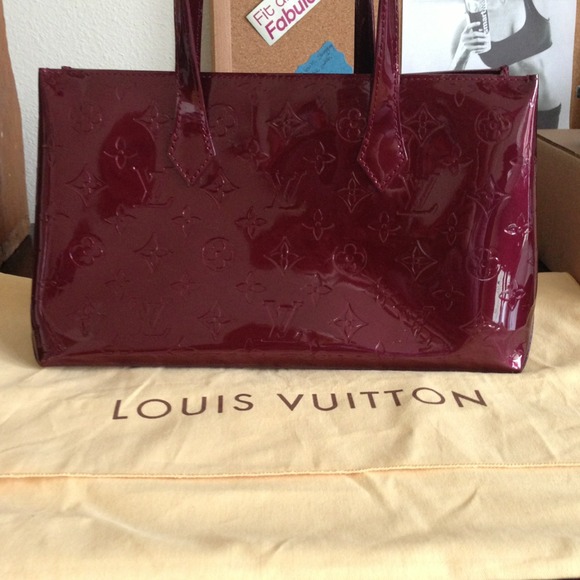 SOLD Authentic Louis Vuitton purse - Picture 3 of 4