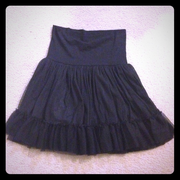 High waisted puffy skirt forever 21