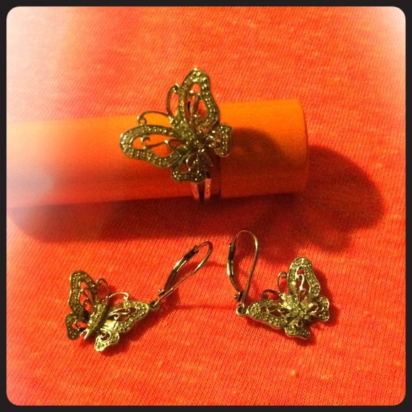Sterling silver butterfly earring and ring set!