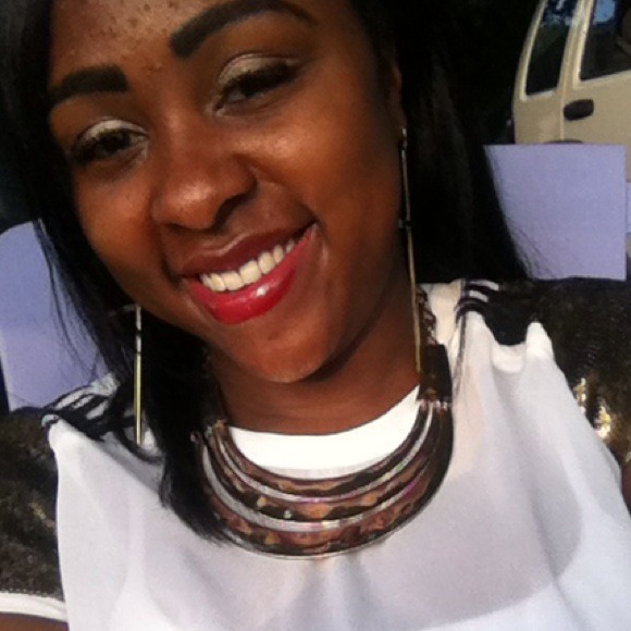 Meet the seller ✨ - Picture 2 of 4