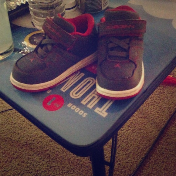 🚫sold in bundle🚫 Kids Jordans