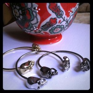 Skull bracelets