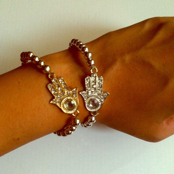 Hamesh hand bracelet