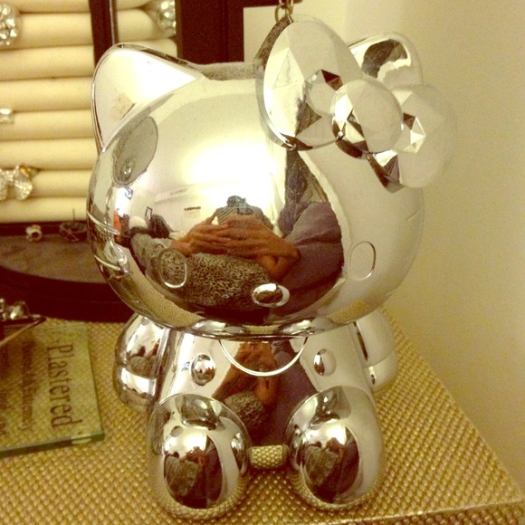 Silver Hello Kitty Makeup Holder