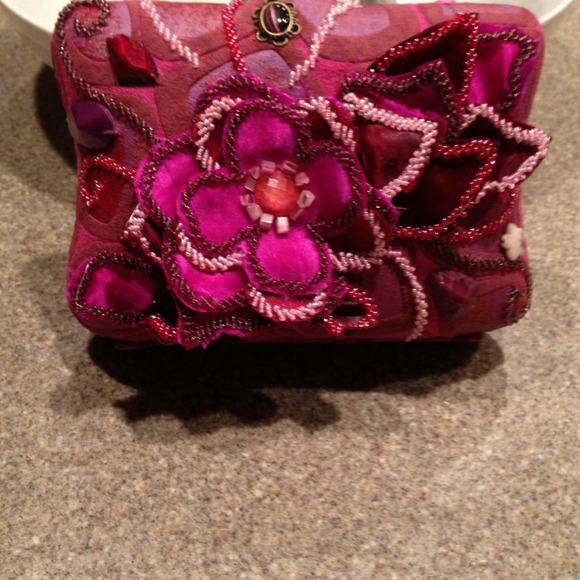 🎉🎉 today only sale beaded flower purse or clutch